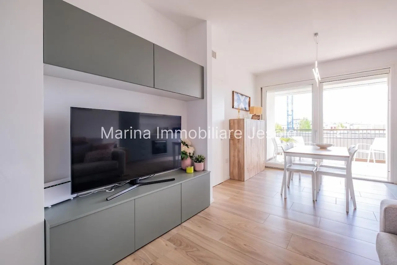 Salis Apartment Lido di Jesolo 0*,  Italy